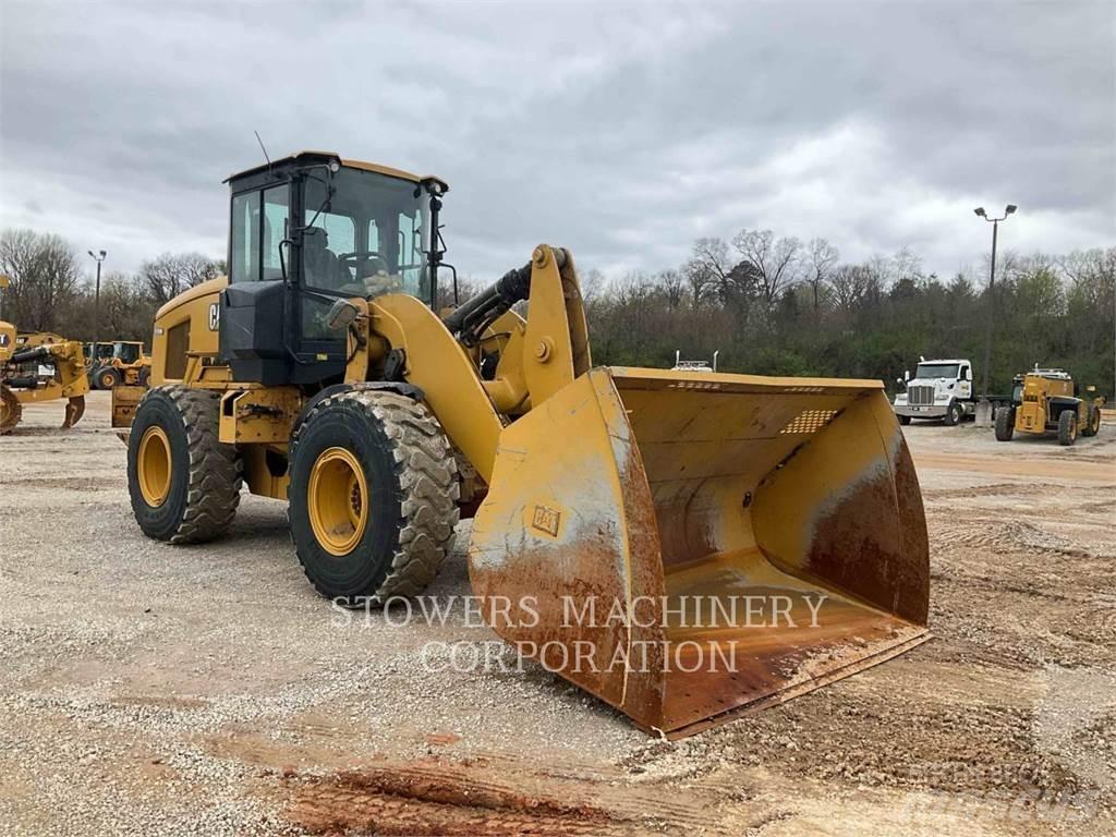 CAT 930M Wheel loaders