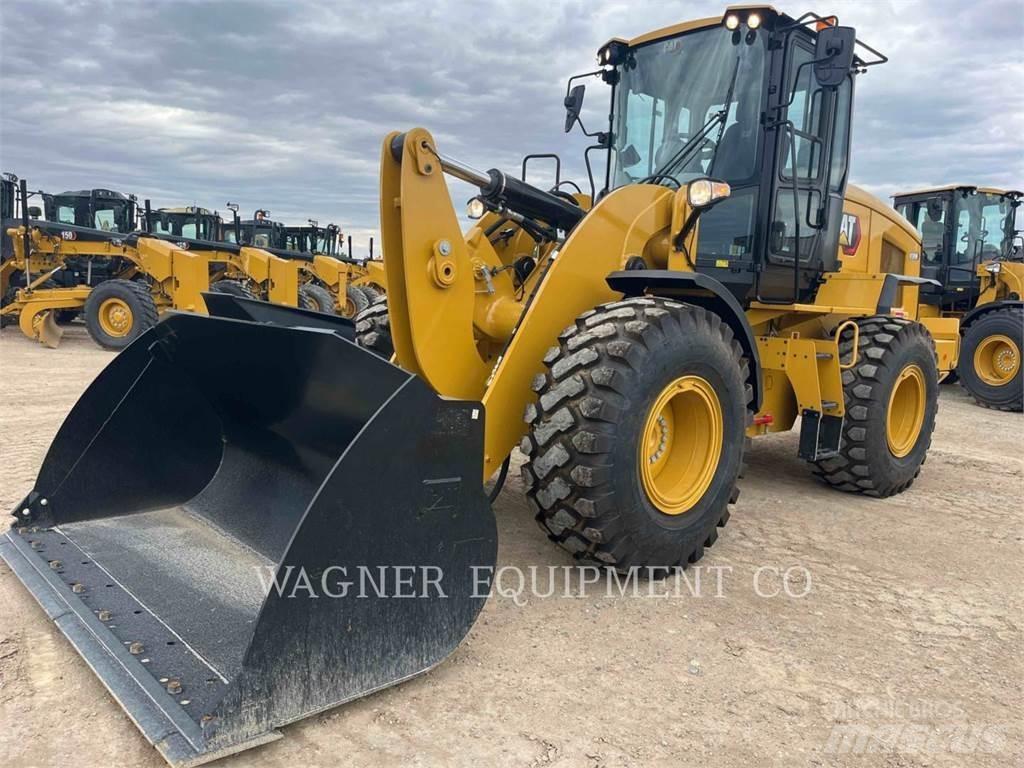 CAT 930M Wheel loaders