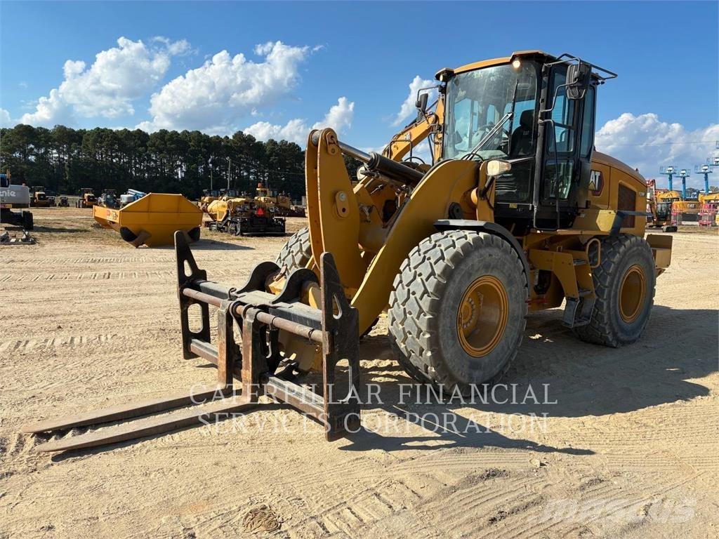 CAT 930M Wheel loaders