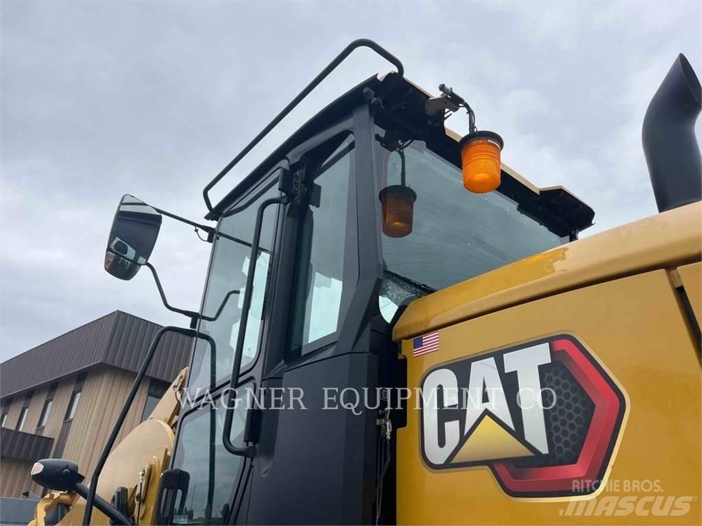 CAT 938 Wheel loaders