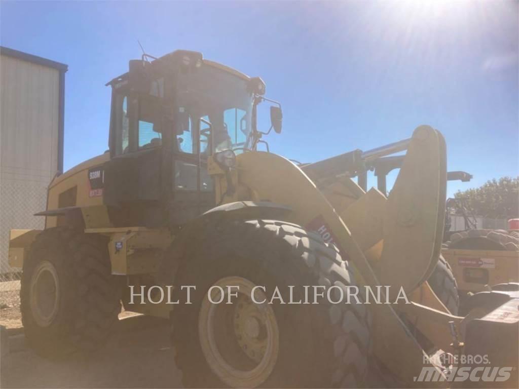 CAT 938 Wheel loaders