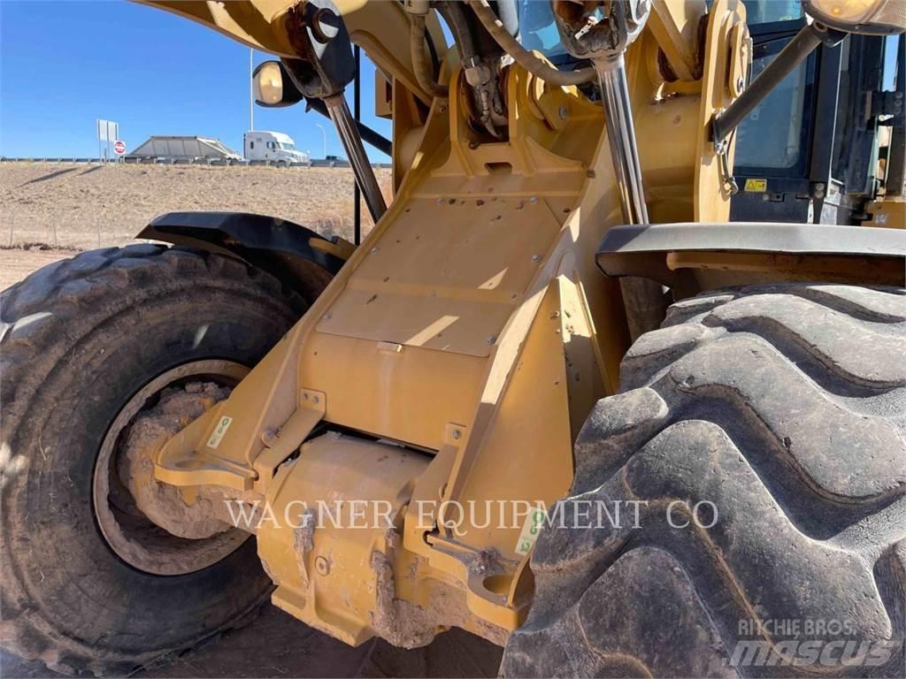 CAT 938M Wheel loaders