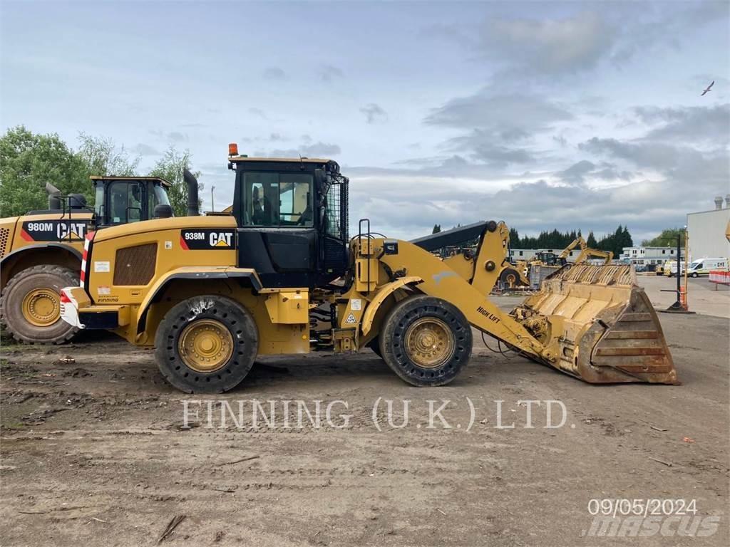 CAT 938M Wheel loaders