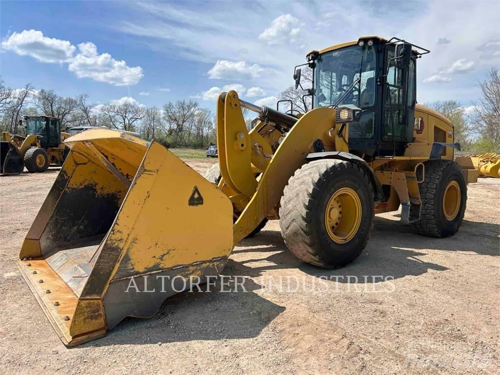 CAT 938M Wheel loaders