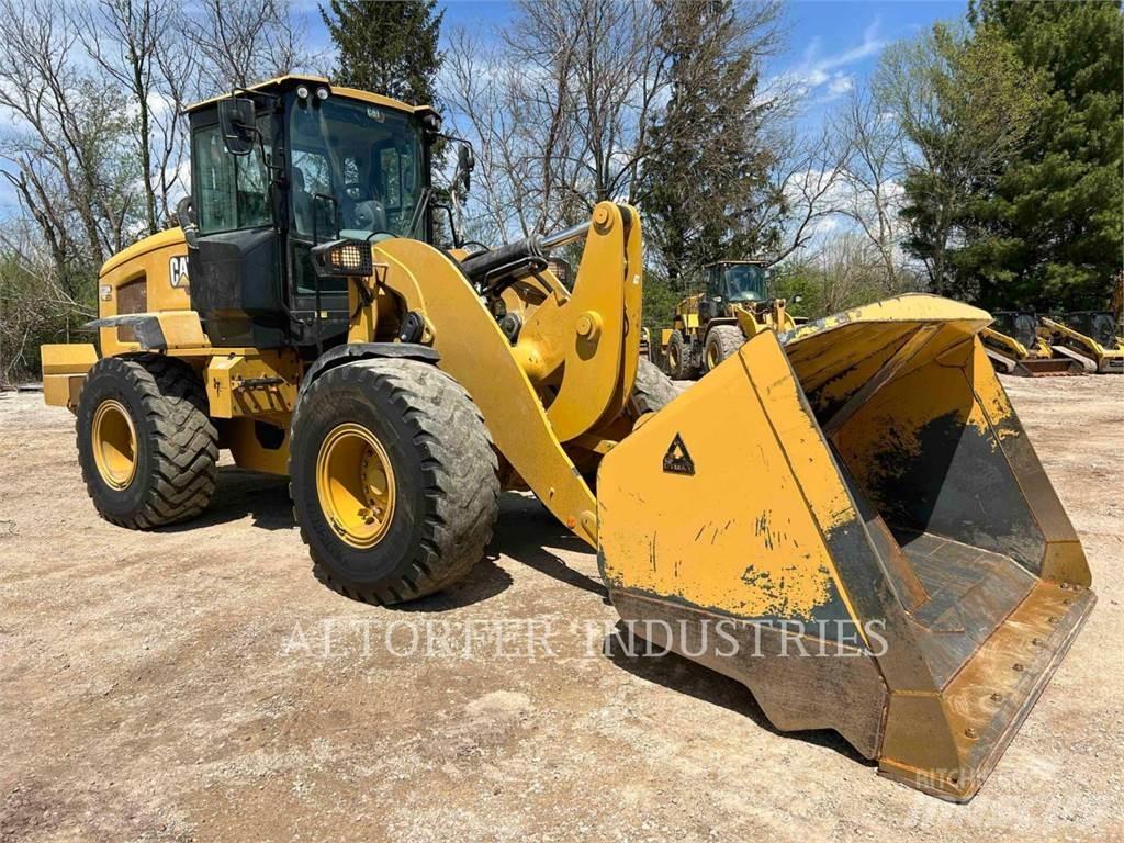 CAT 938M Wheel loaders