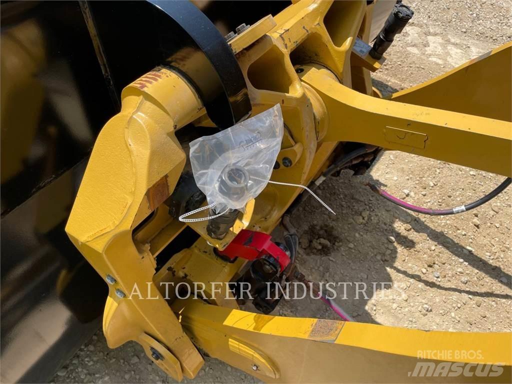 CAT 938M Wheel loaders
