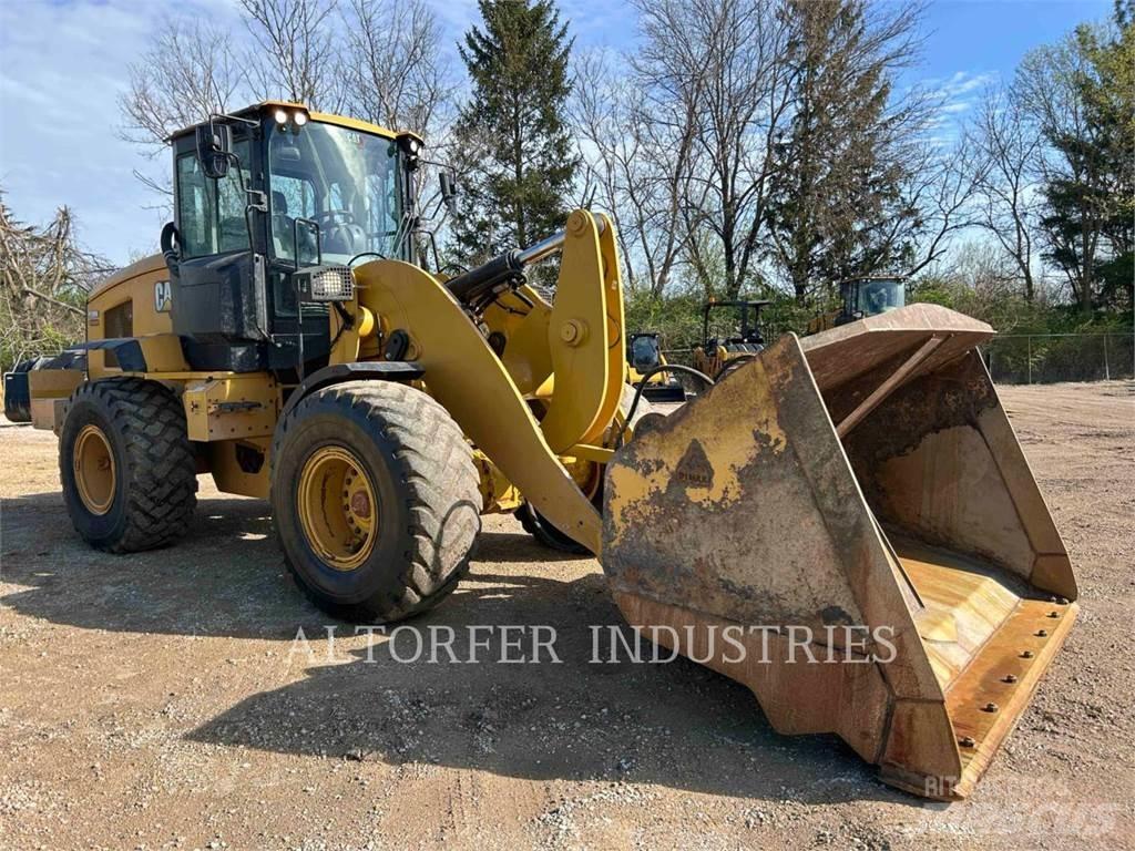 CAT 938M Wheel loaders