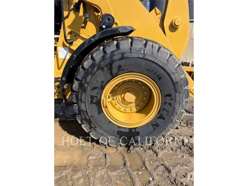 CAT 938M Wheel loaders