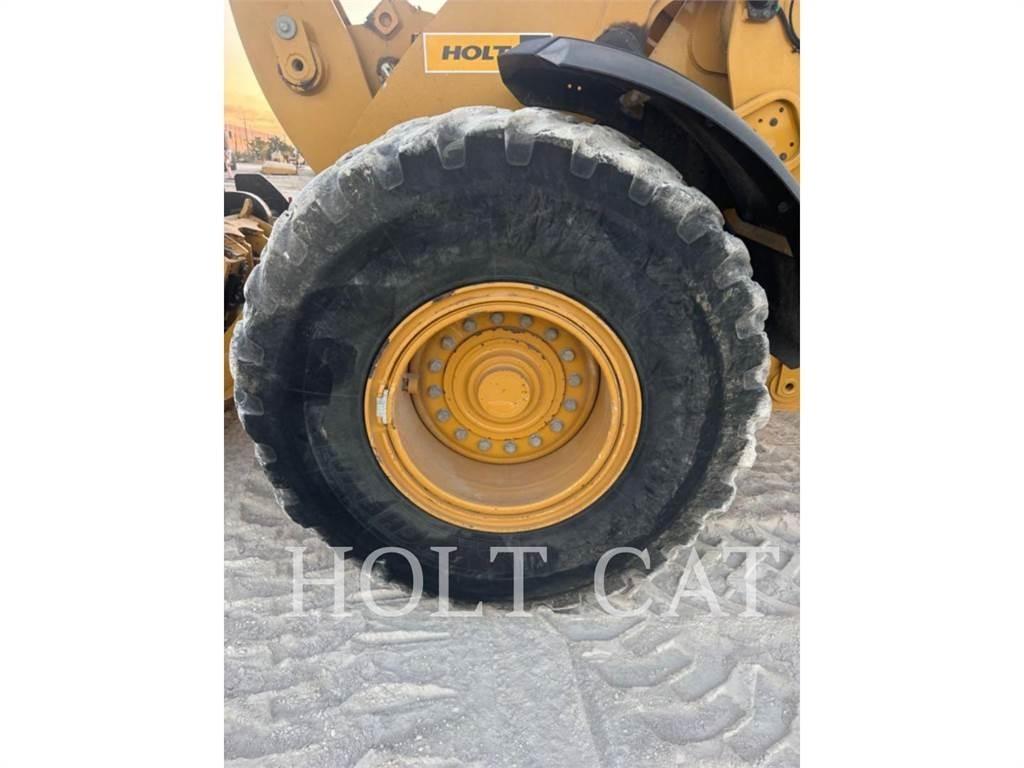 CAT 938M QC Wheel loaders