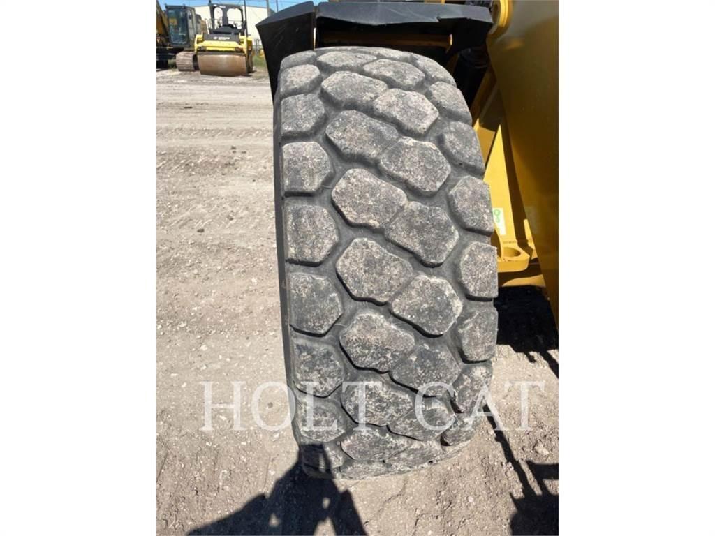 CAT 938M QC Wheel loaders