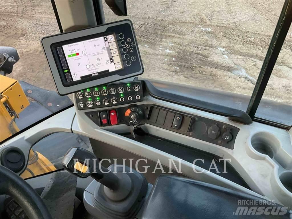 CAT 938M R+ Wheel loaders