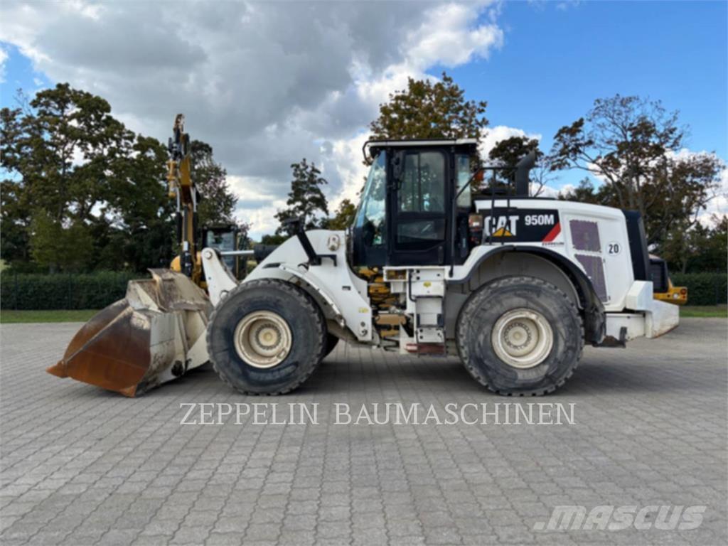 CAT 950M Wheel loaders