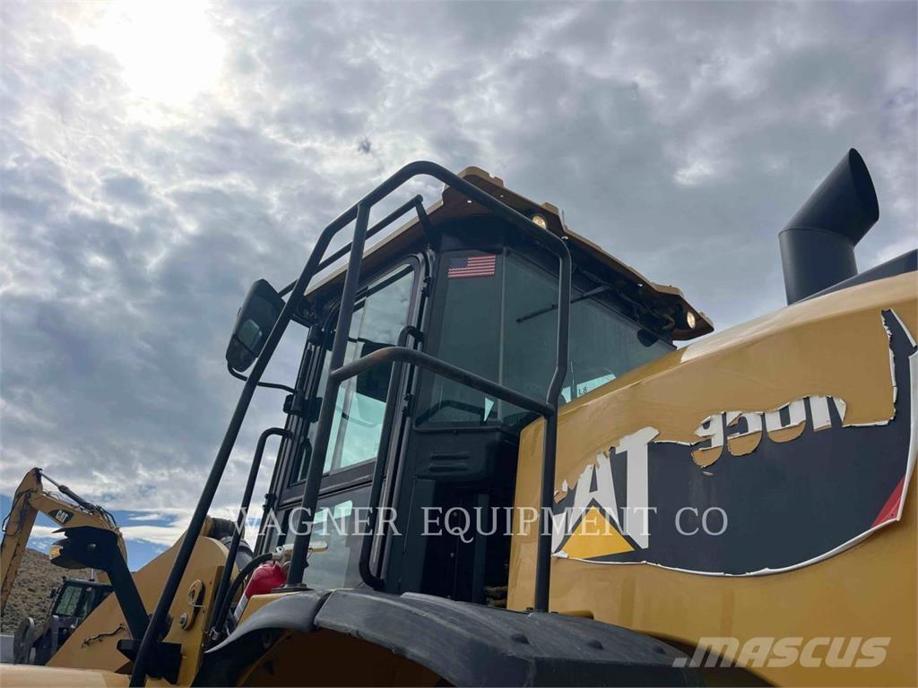 CAT 950M Wheel loaders