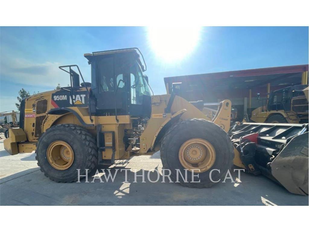 CAT 950M Wheel loaders