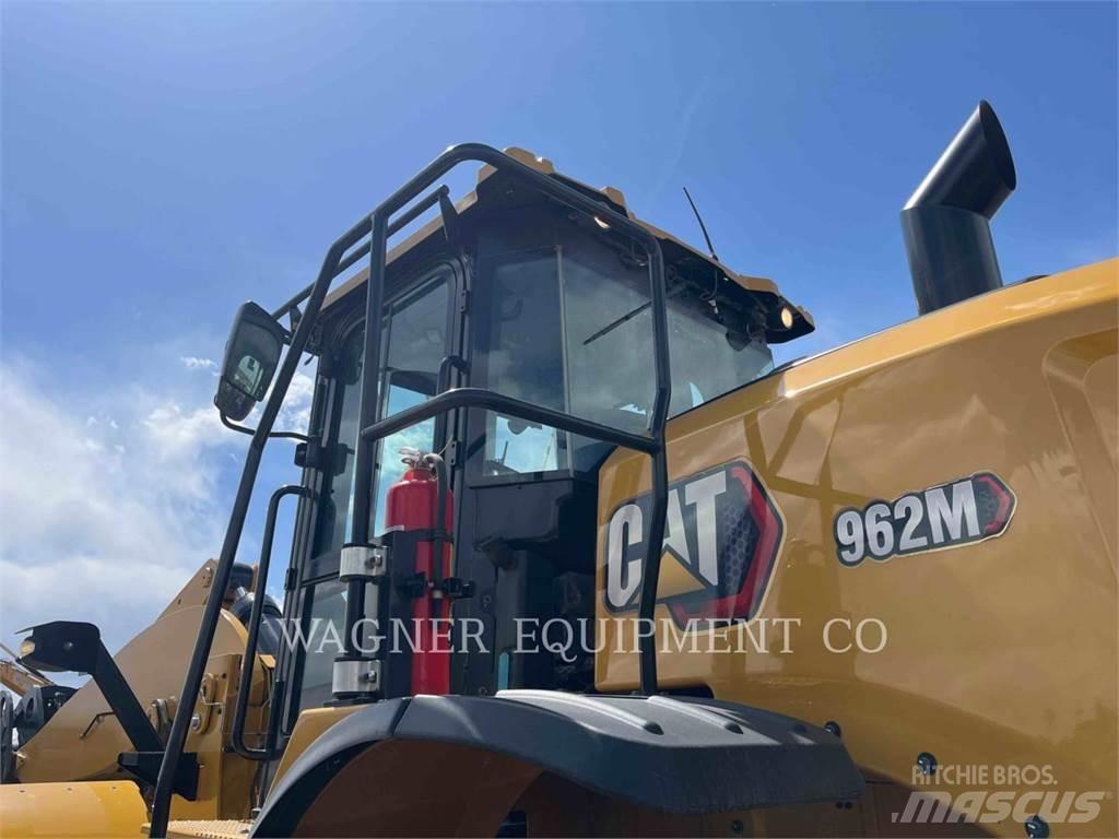 CAT 962M Wheel loaders