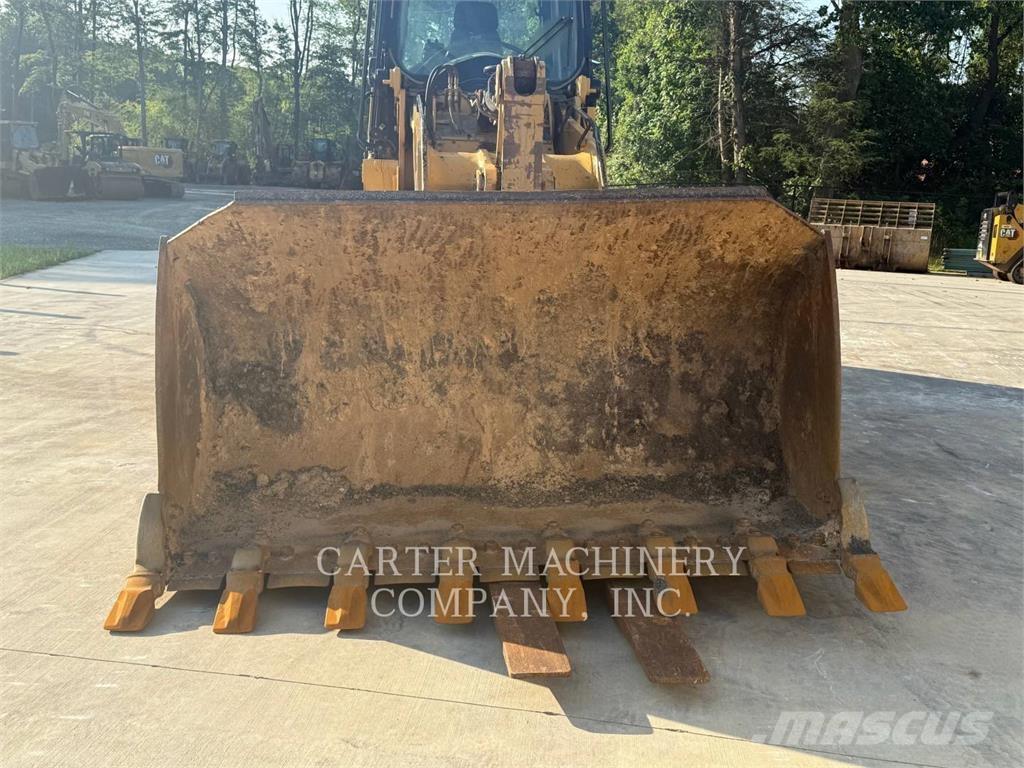 CAT 963K Crawler loaders