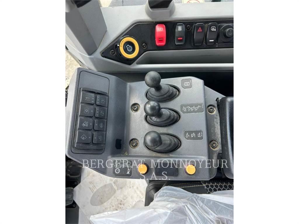CAT 966 Wheel loaders