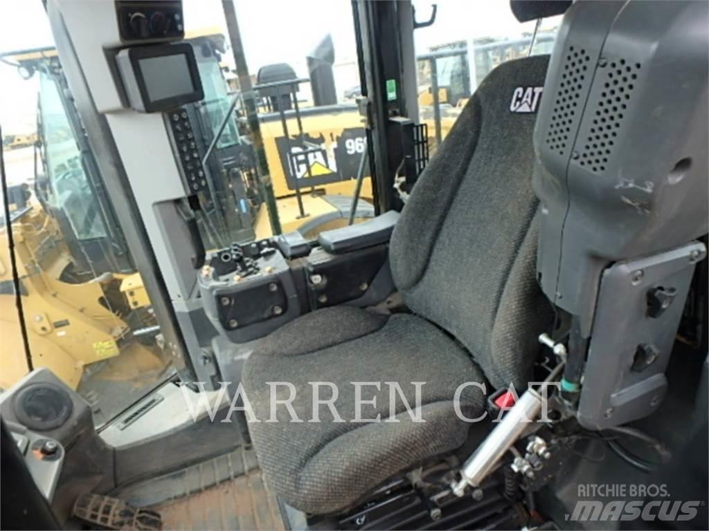 CAT 966M Wheel loaders