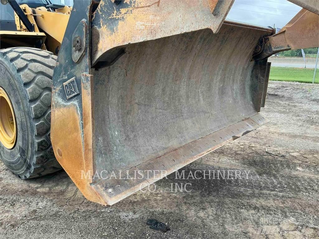 CAT 966M Wheel loaders