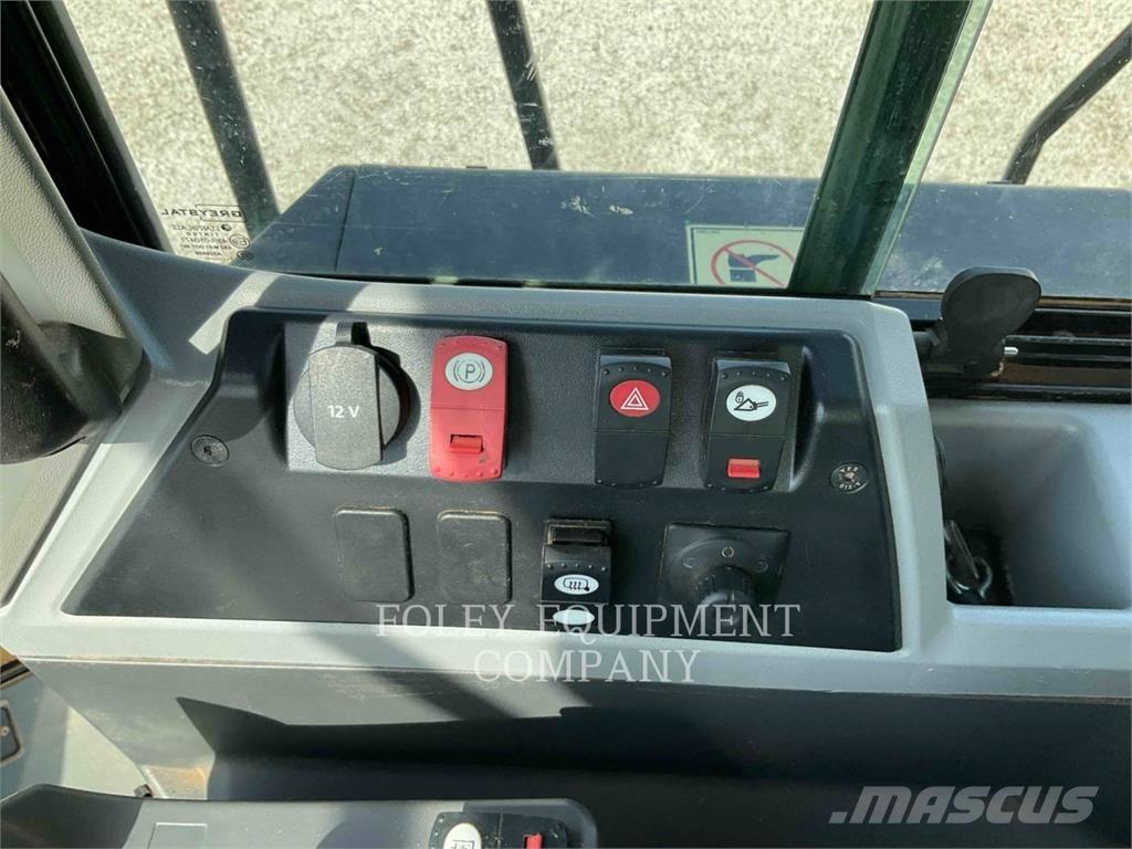 CAT 966M Wheel loaders