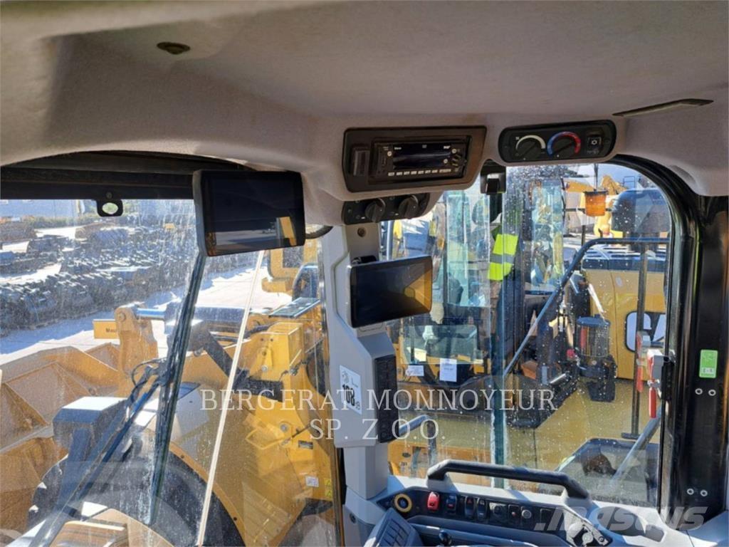 CAT 972 Wheel loaders