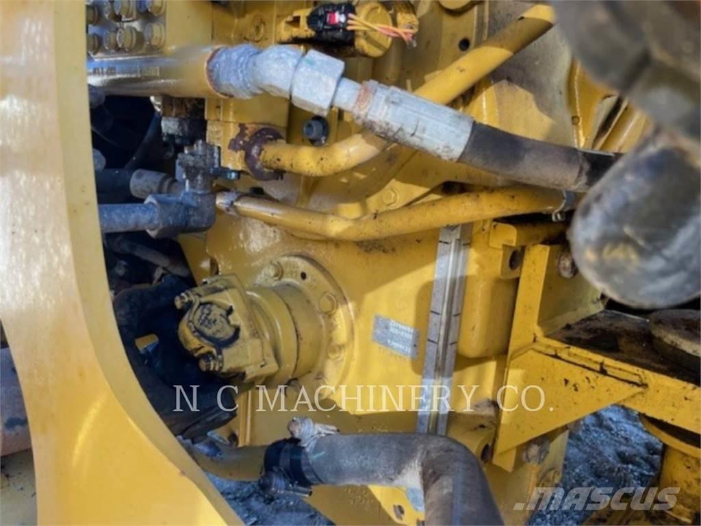 CAT 972M Wheel loaders