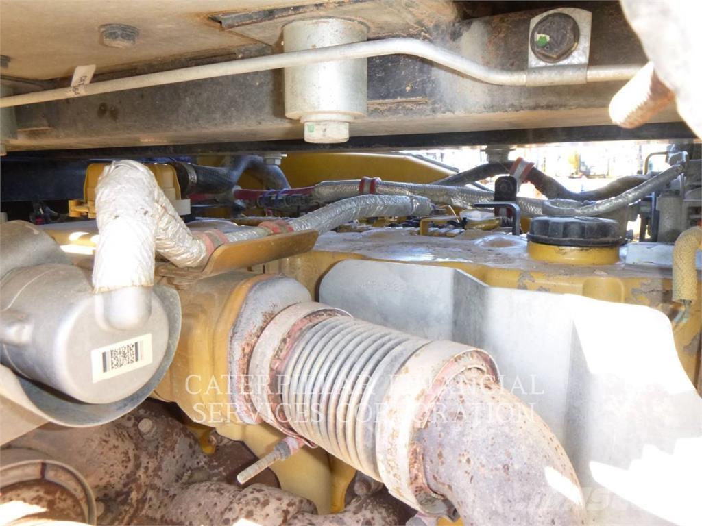 CAT 972M Wheel loaders