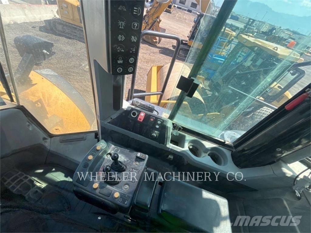 CAT 982M AOC Wheel loaders