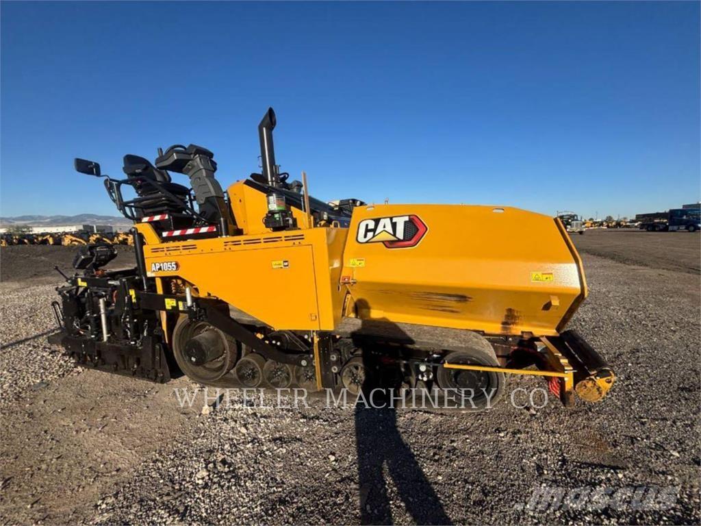 CAT AP1055 Asphalt pavers