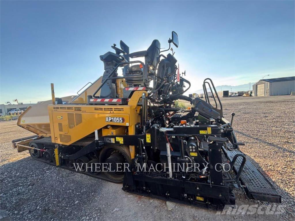 CAT AP1055 Asphalt pavers