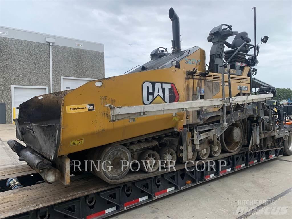CAT AP1055 Asphalt recyclers