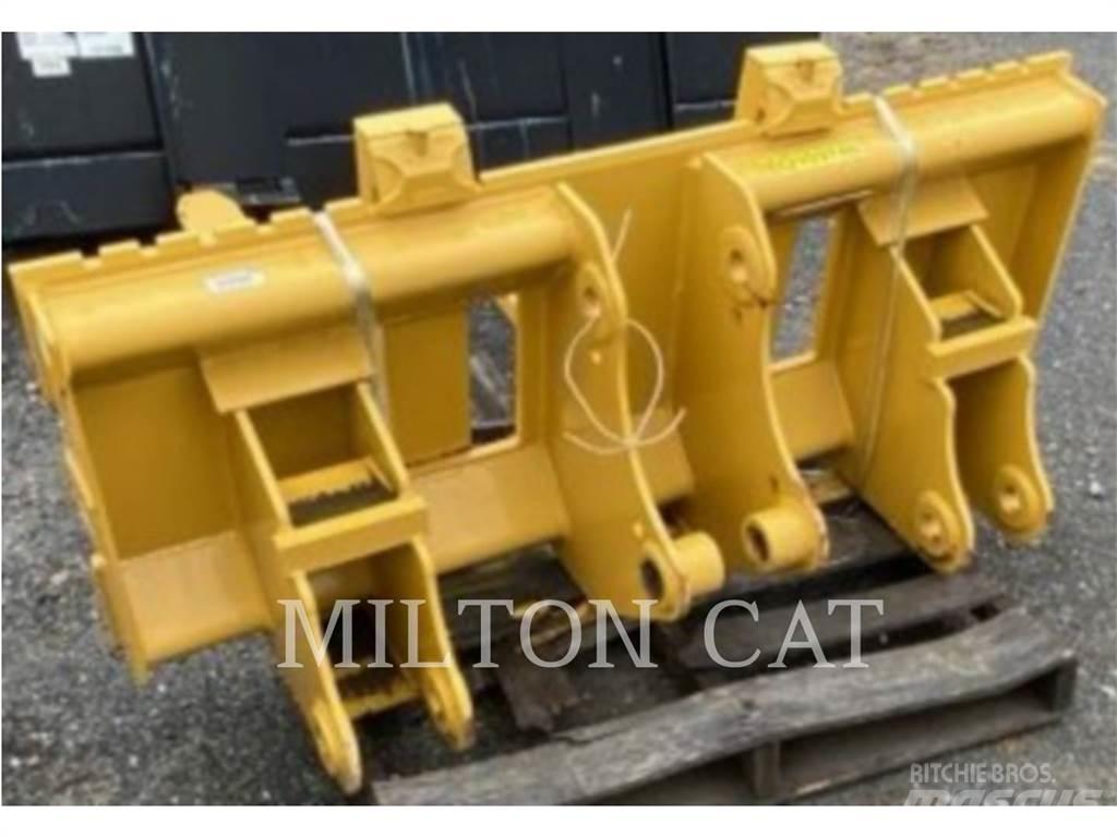CAT BHL 48 PALLET FORKS Forks