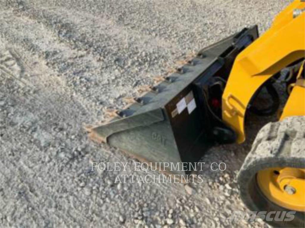 CAT BKSSLGP74T Skid steer loaders