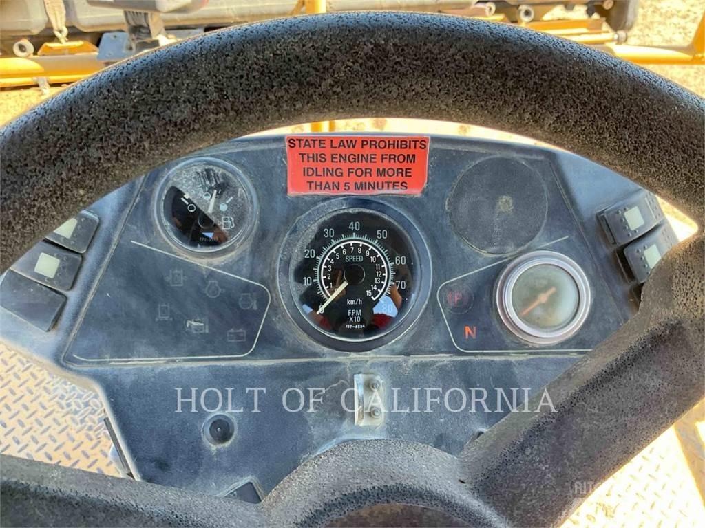CAT CB-634D Twin drum rollers