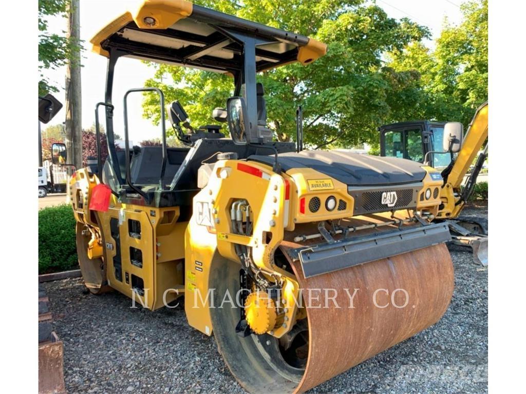 CAT CB10 Asphalt pavers