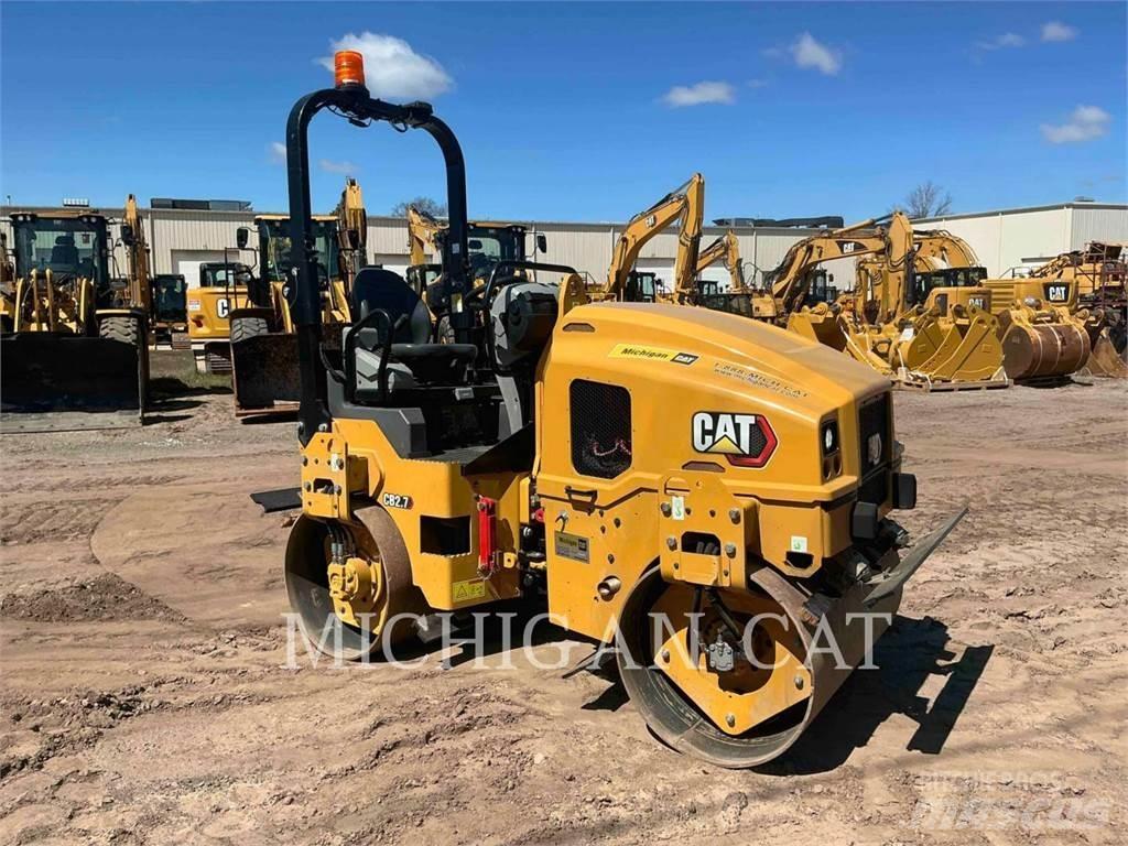 CAT CB2.7 Single drum rollers