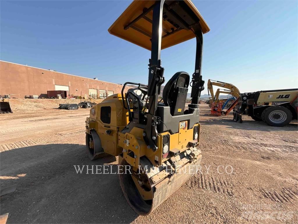 CAT CB2.7 GC Twin drum rollers