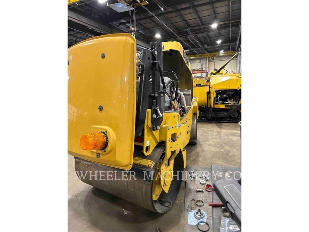 CAT CB4.0 Twin drum rollers