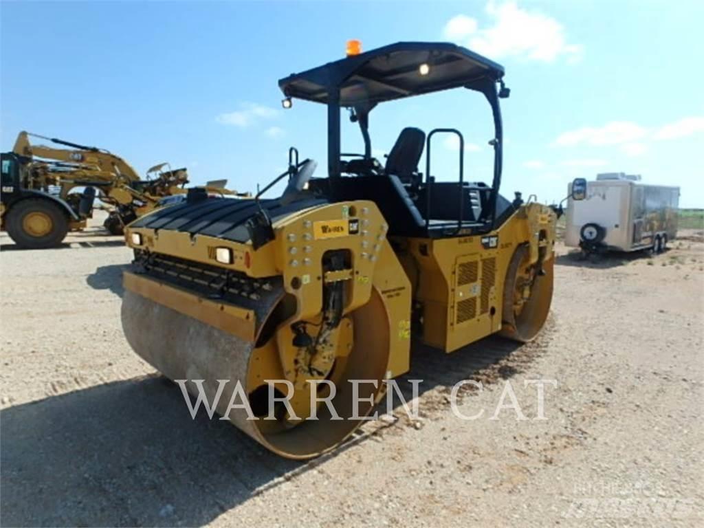 CAT CB66B Asphalt pavers