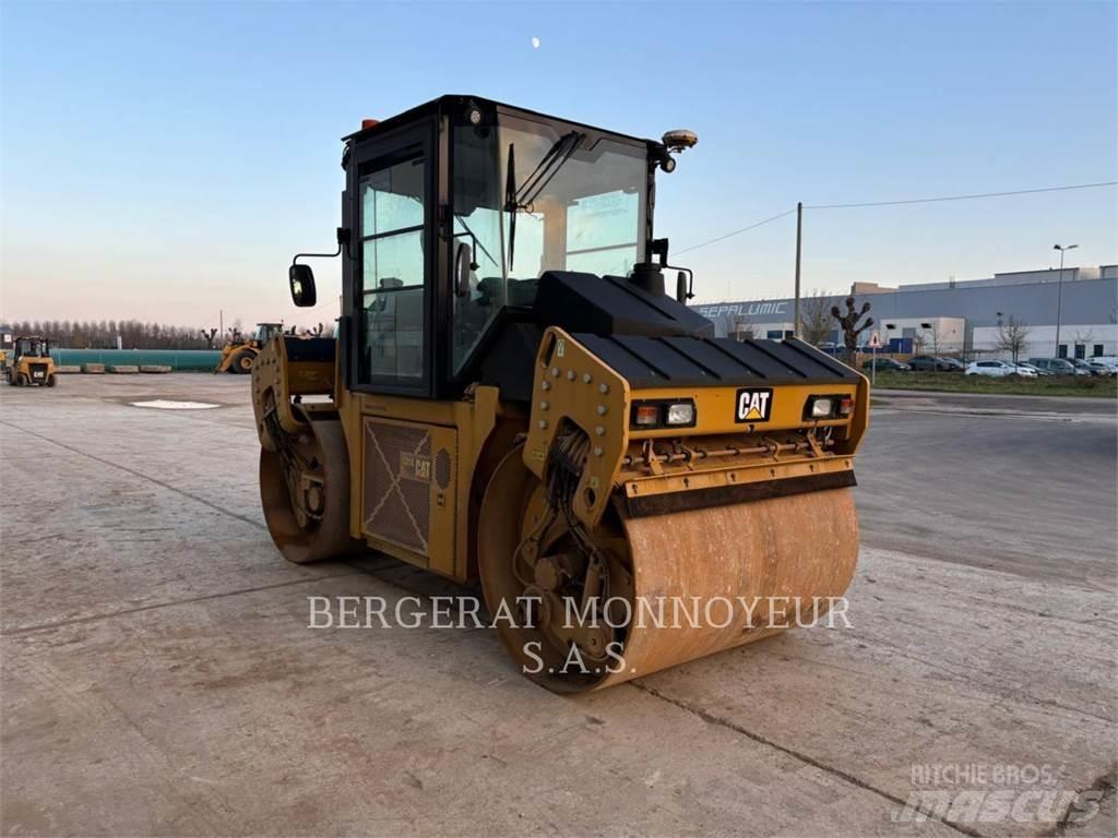 CAT CD10 Soil compactors