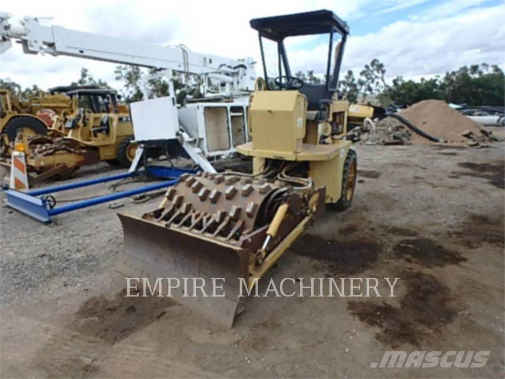 CAT CP323 Single drum rollers