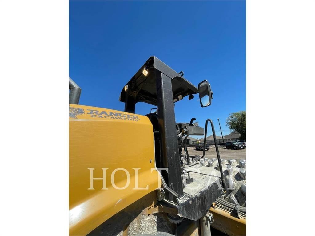 CAT CP56B Single drum rollers