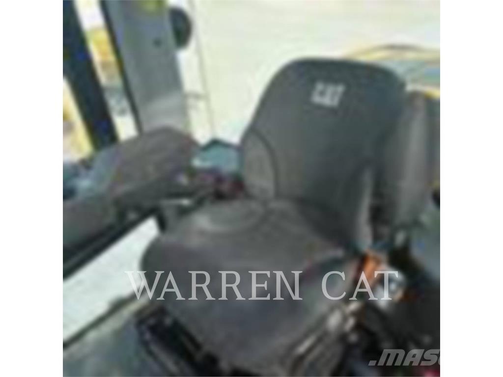 CAT CP56B Asphalt pavers