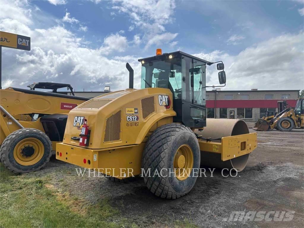CAT CS12 Single drum rollers