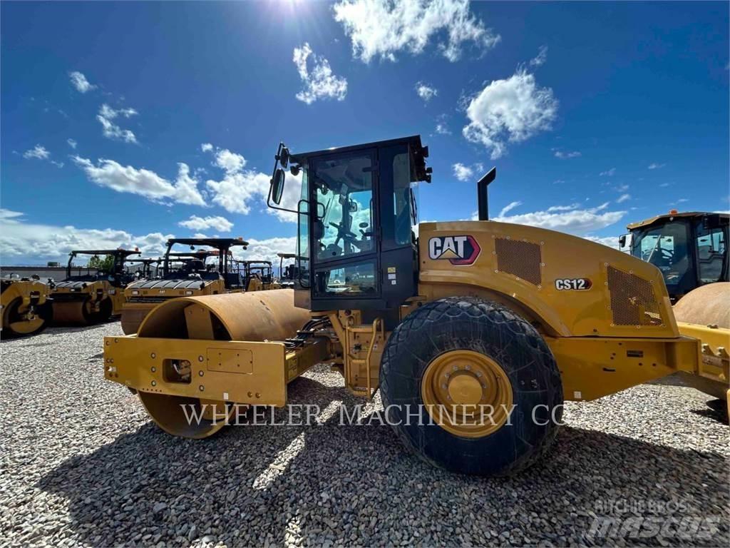 CAT CS12 Single drum rollers