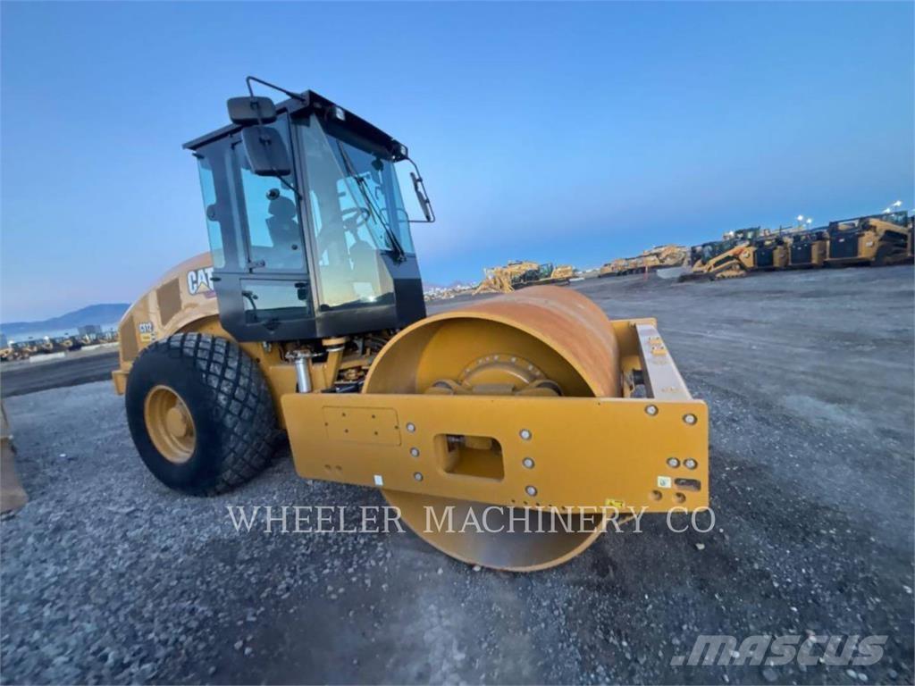 CAT CS12 Single drum rollers
