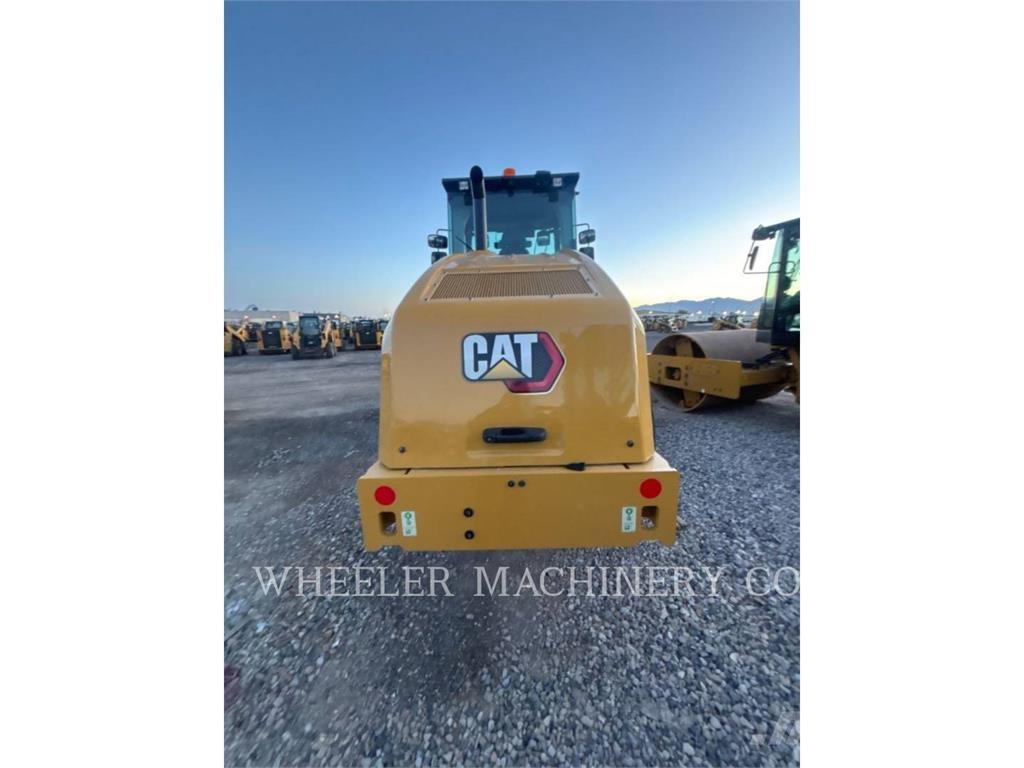 CAT CS12 Single drum rollers