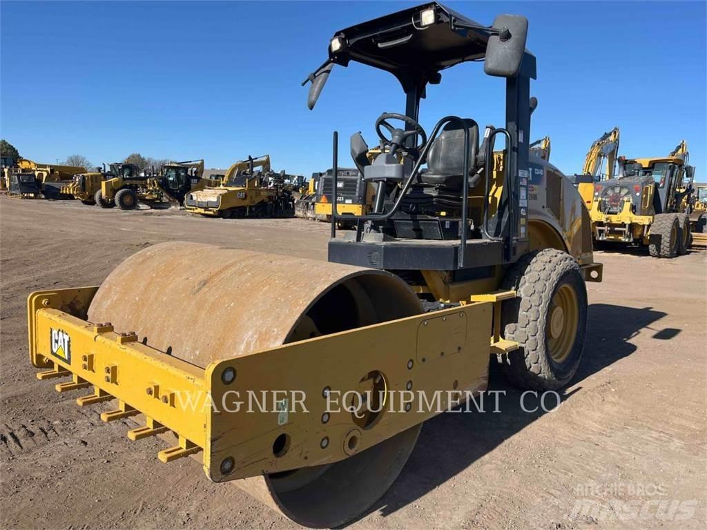 CAT CS44B Soil compactors