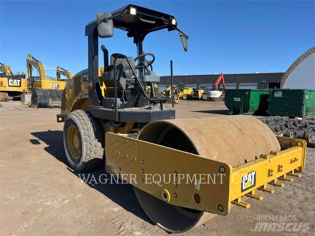 CAT CS44B Soil compactors