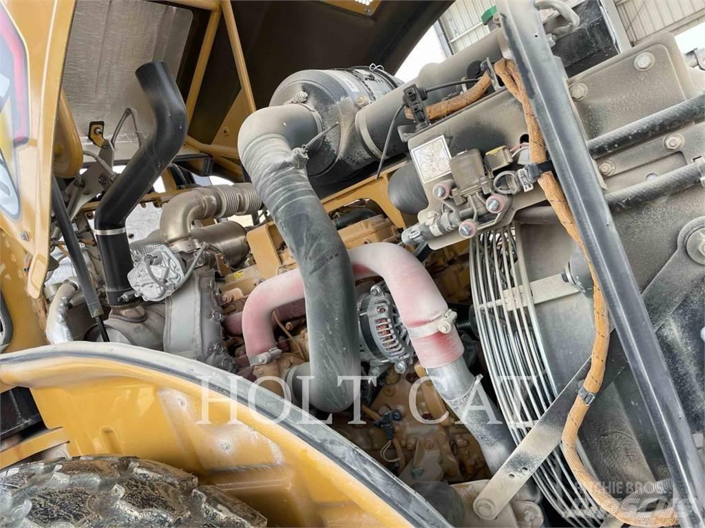 CAT CS54B Soil compactors
